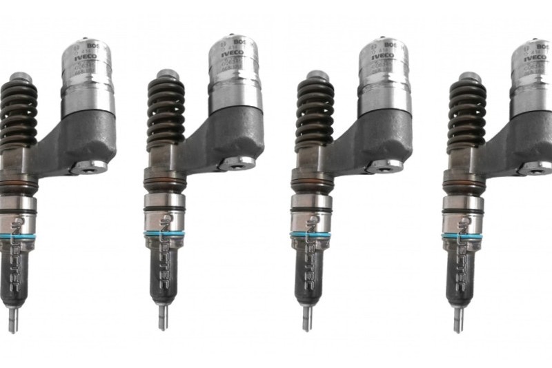 Bosch sada 4 ks vstřikovačů 0414700006